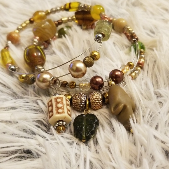 Beaded charm bangle bracelet set of 3 - Picture 2 of 5